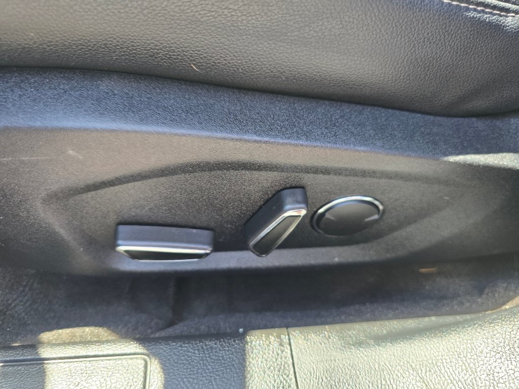 Used 2020 Ford Fusion SEL FWD image 34