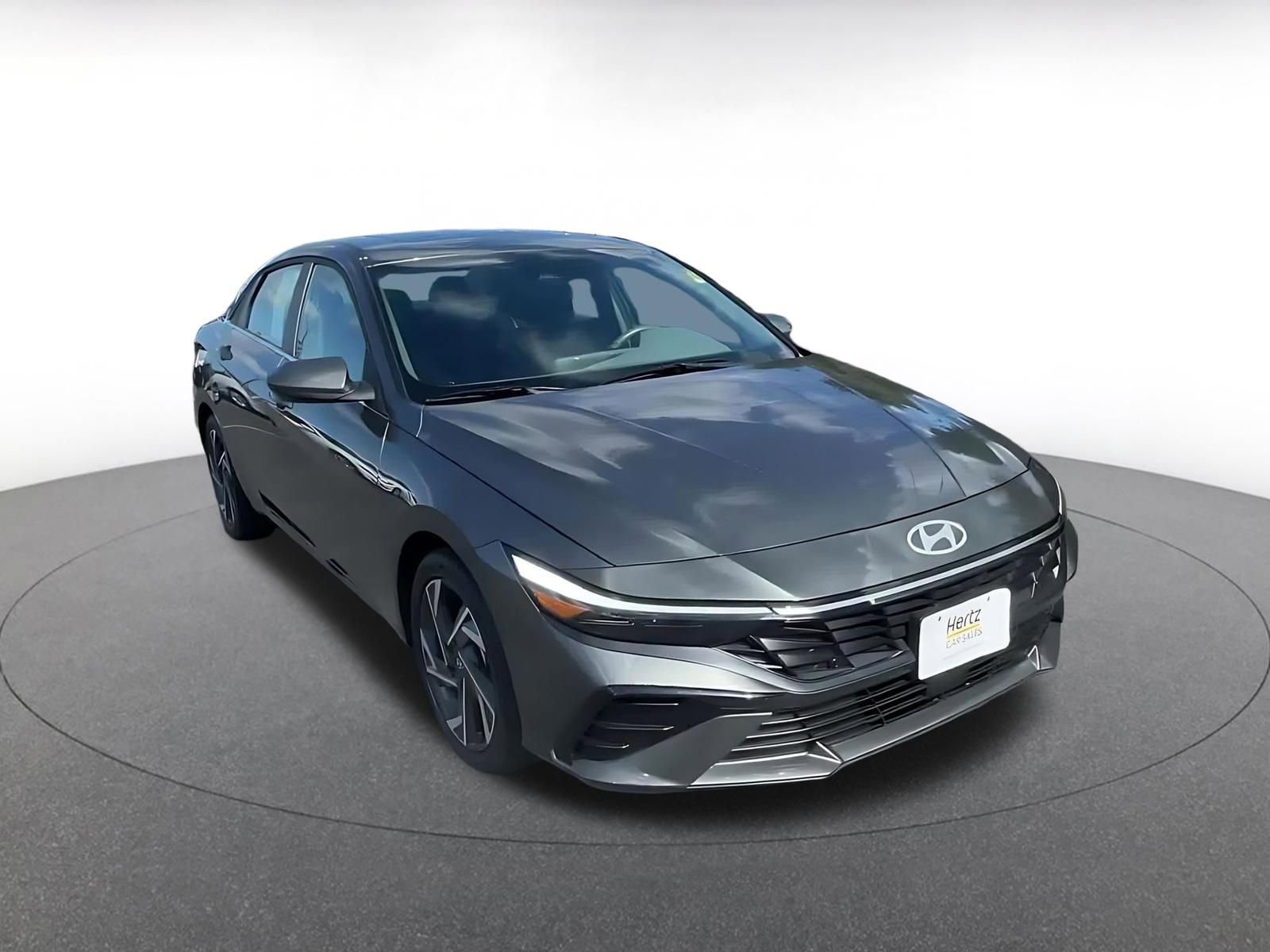 Used 2025 Hyundai Elantra SEL FWD image 3