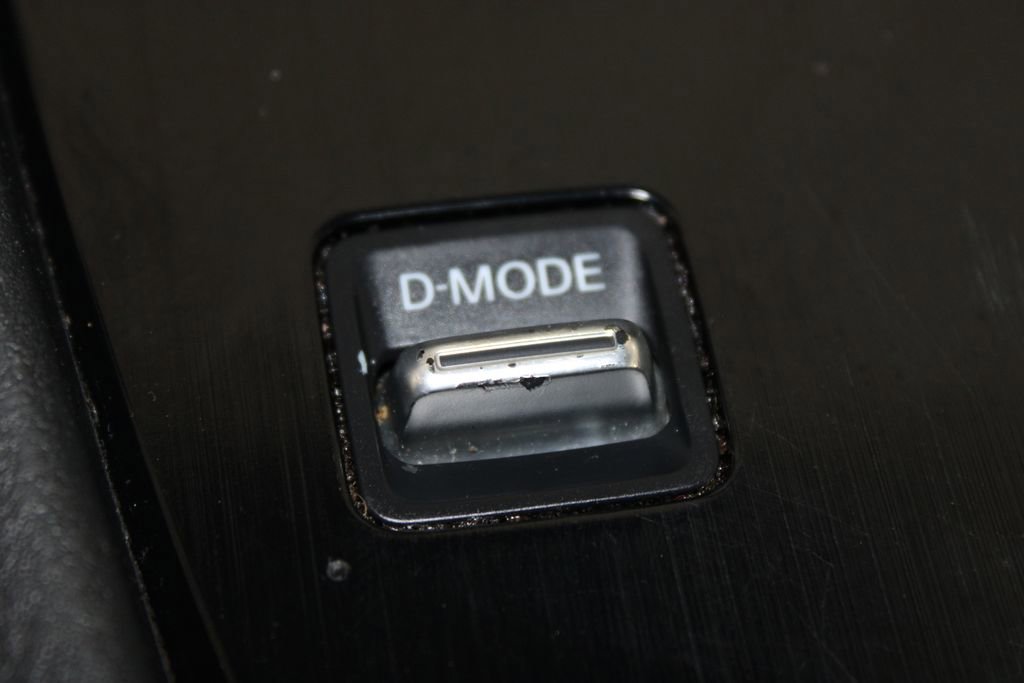 Used 2022 Nissan Rogue SV image 38