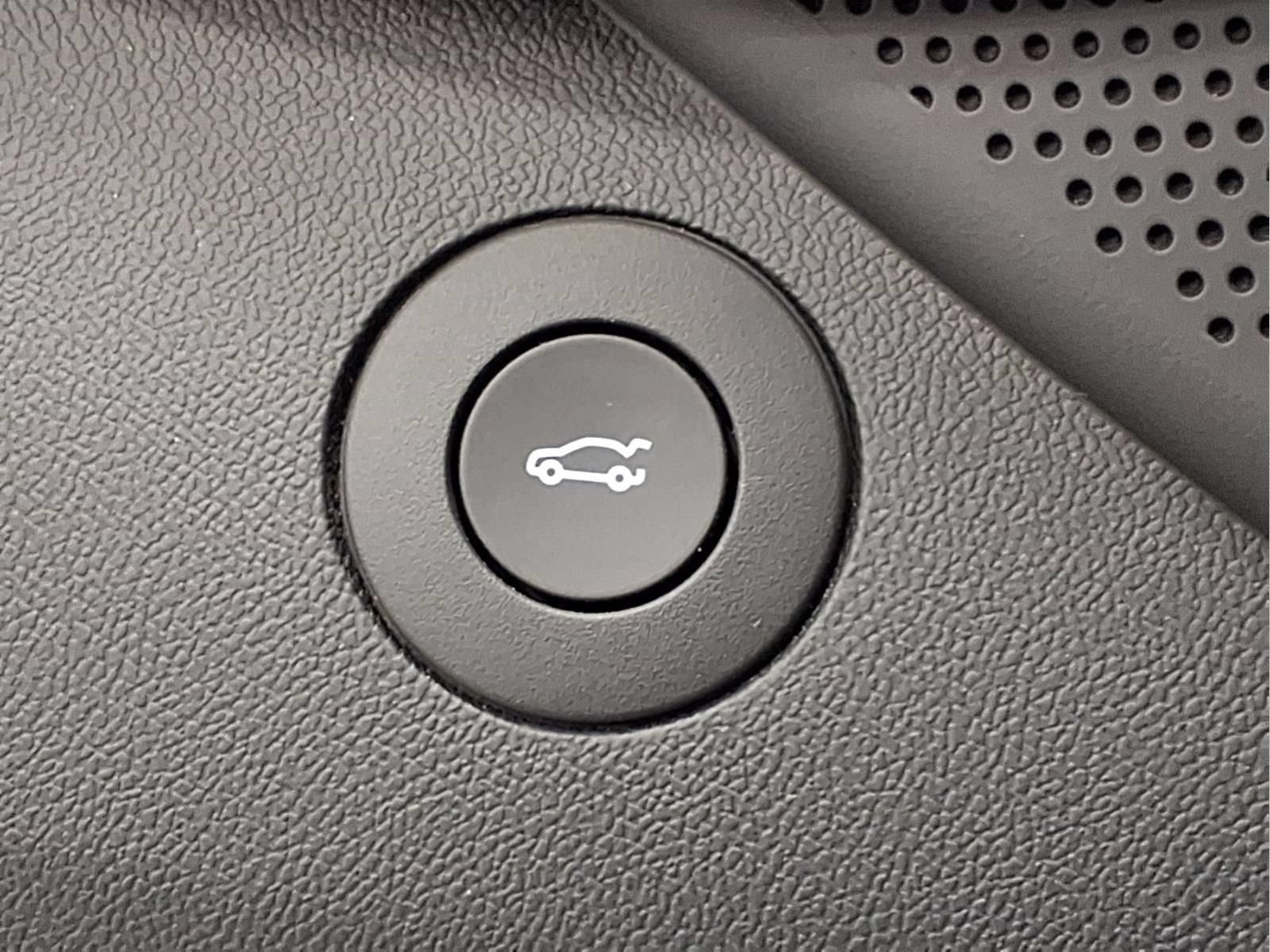 Used 2022 Chevrolet Camaro ZL1 RWD image 21