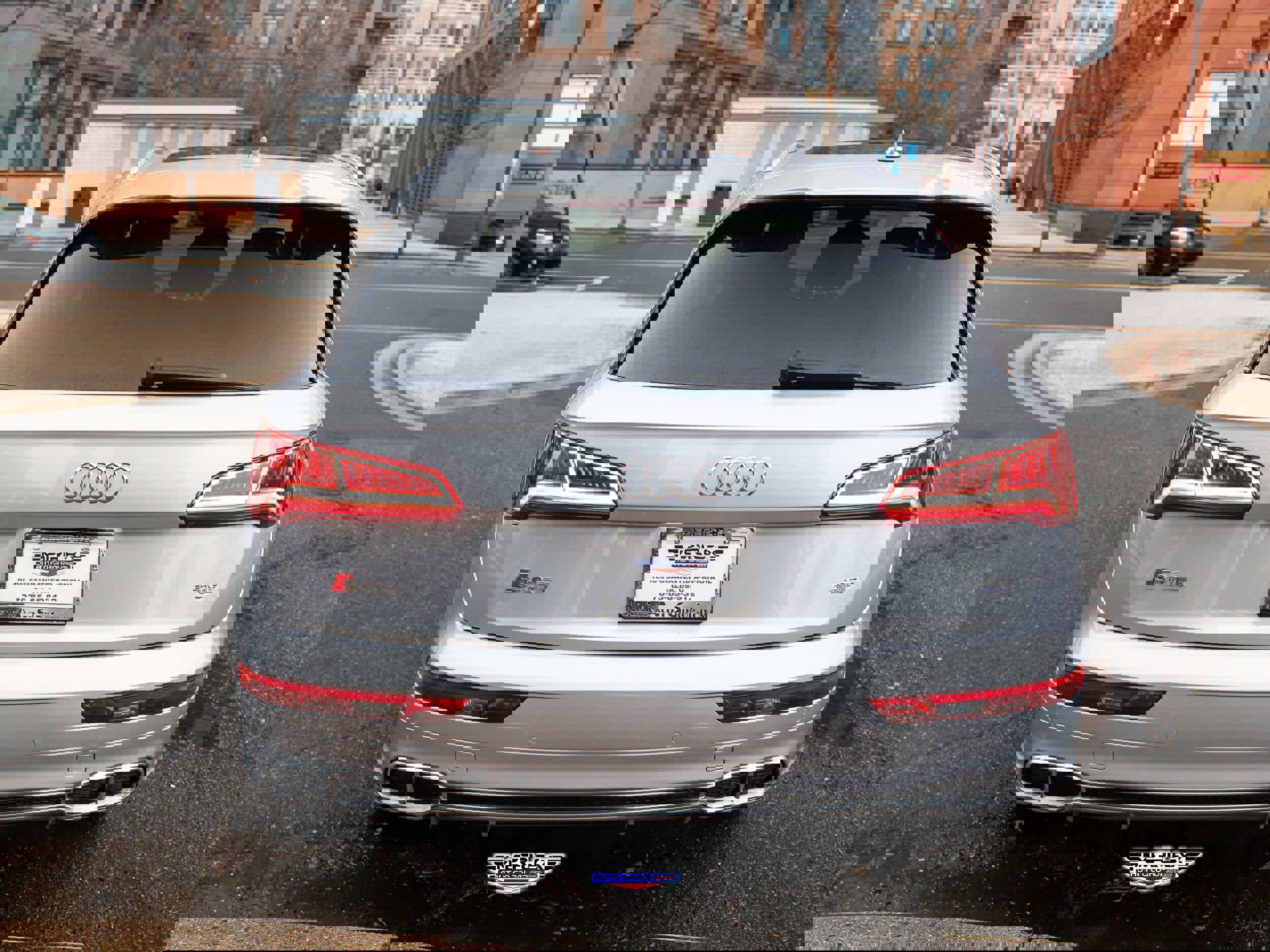 Used 2018 Audi SQ5 Prestige w/ Prestige Package image 6