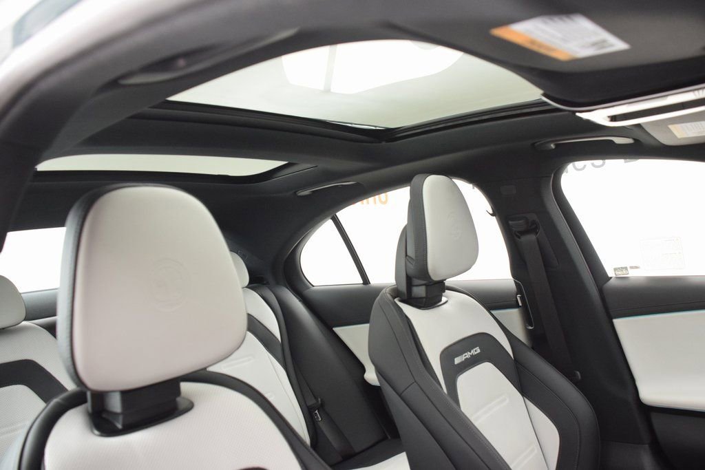 Used 2025 Mercedes-Benz E 53 AMG e 4MATIC Sedan image 16