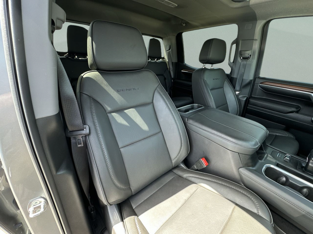 Used 2024 GMC Sierra 1500 Denali AWD/4WD image 39
