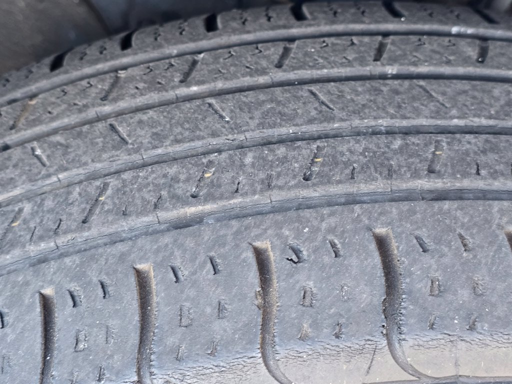 Used 2022 Toyota RAV4 XLE AWD/4WD image 19