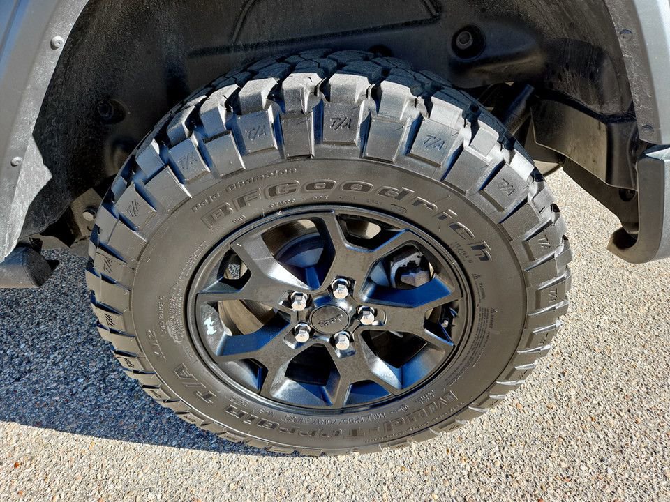 Used 2021 Jeep Wrangler Sport image 30