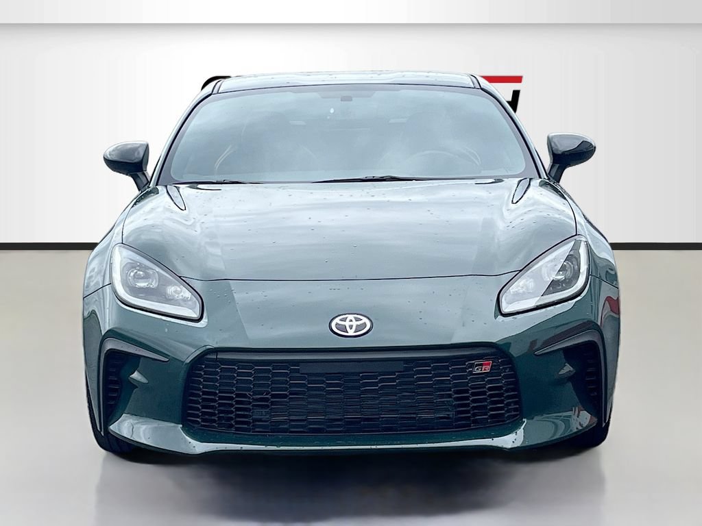 Used 2025 Toyota GR86 Hakone Edition RWD image 2