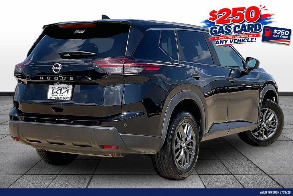 Used 2024 Nissan Rogue S FWD image 12
