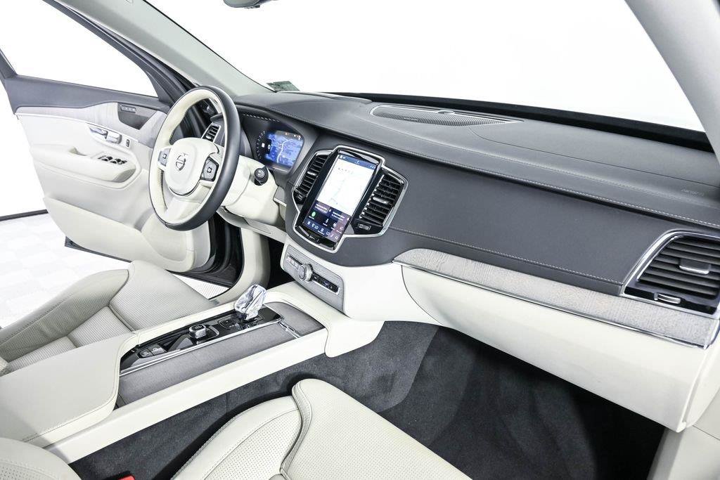 Certified 2025 Volvo XC90 T8 Ultra w/ Protection Package Premier AWD/4WD image 27