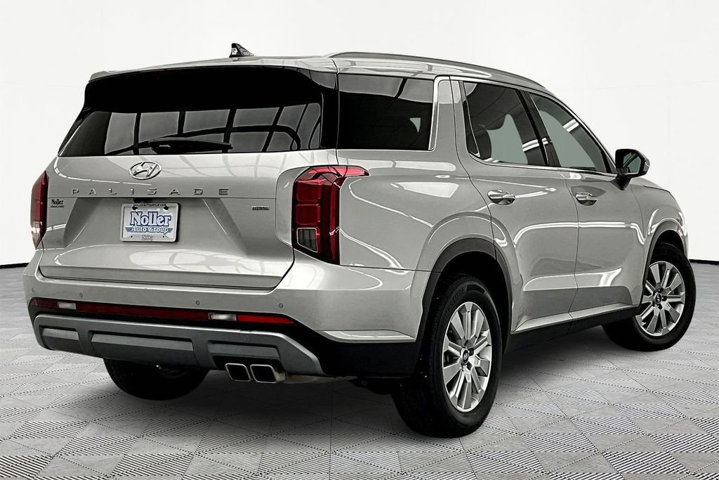 Used 2025 Hyundai Palisade SEL image 2
