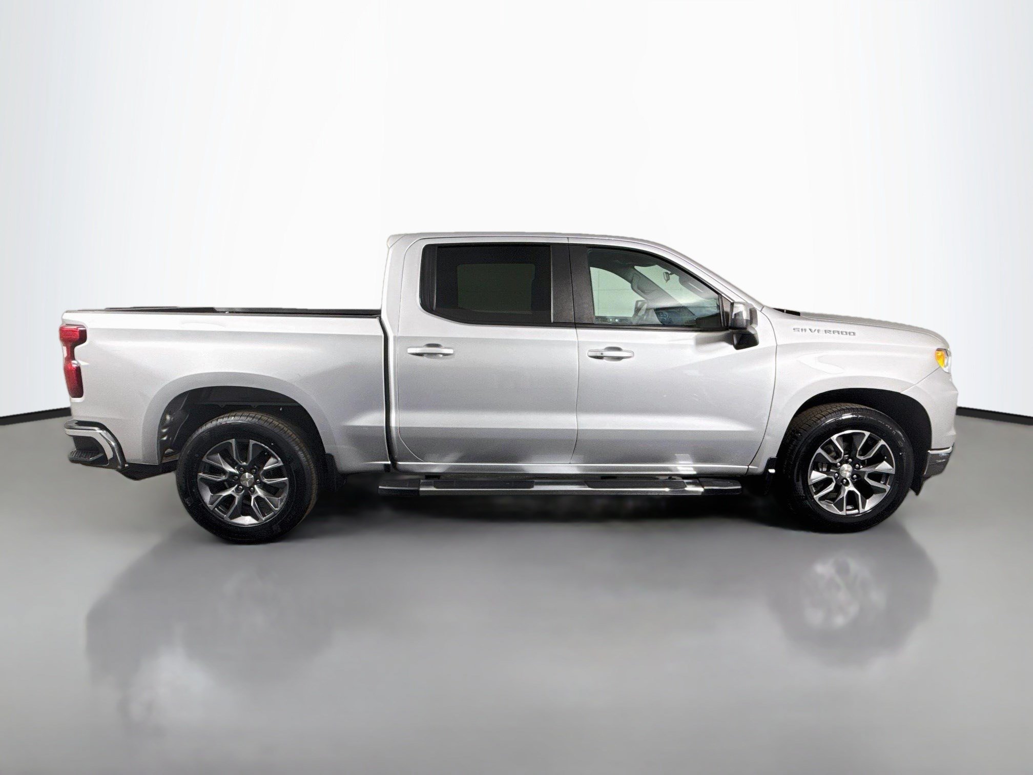 Used 2022 Chevrolet Silverado 1500 LT RWD image 11