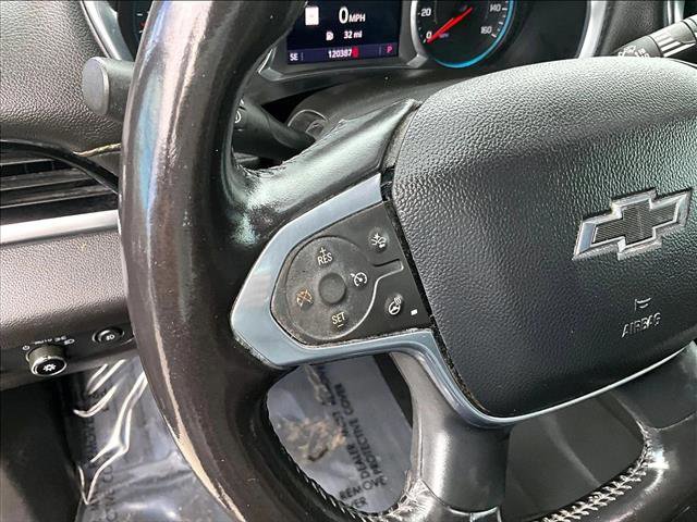 Used 2021 Chevrolet Traverse RS FWD image 19