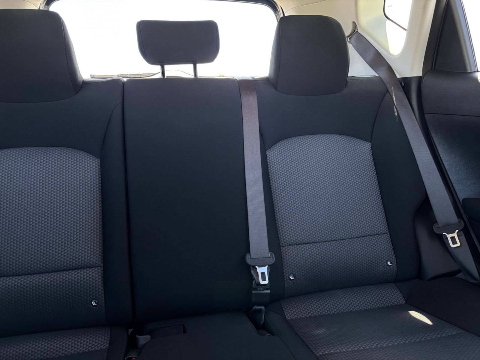 Used 2025 Kia Soul LX w/ LX Technology Package FWD image 34