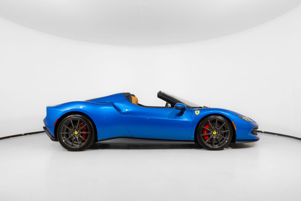 Used 2024 Ferrari 296 GTS RWD image 10