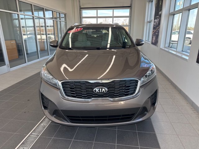 Used 2019 Kia Sorento LX w/ LX Convenience Package image 2