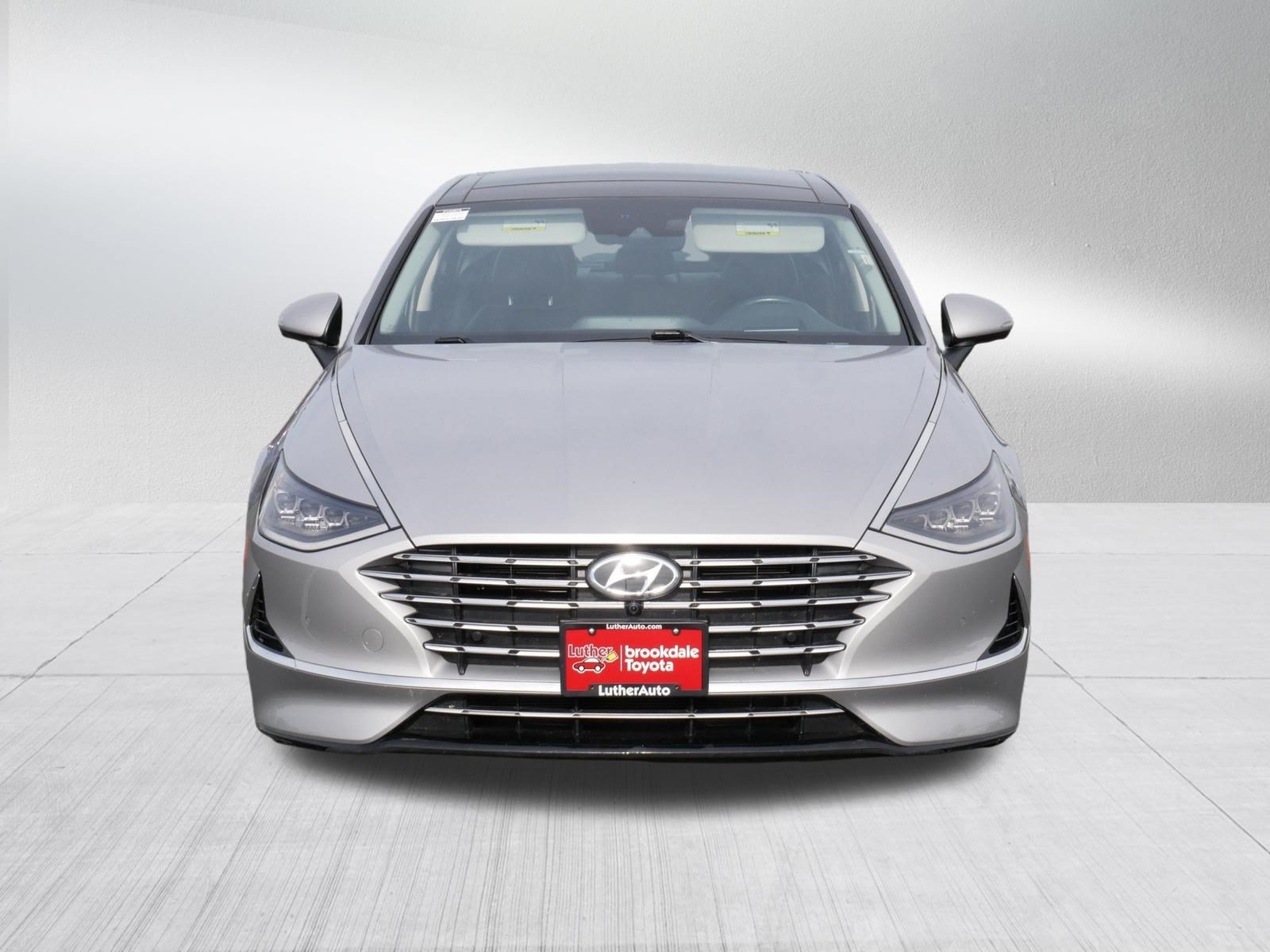 Used 2023 Hyundai Sonata Limited FWD image 2