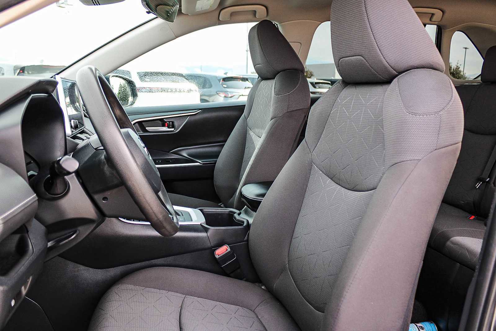 Used 2023 Toyota RAV4 XLE image 17