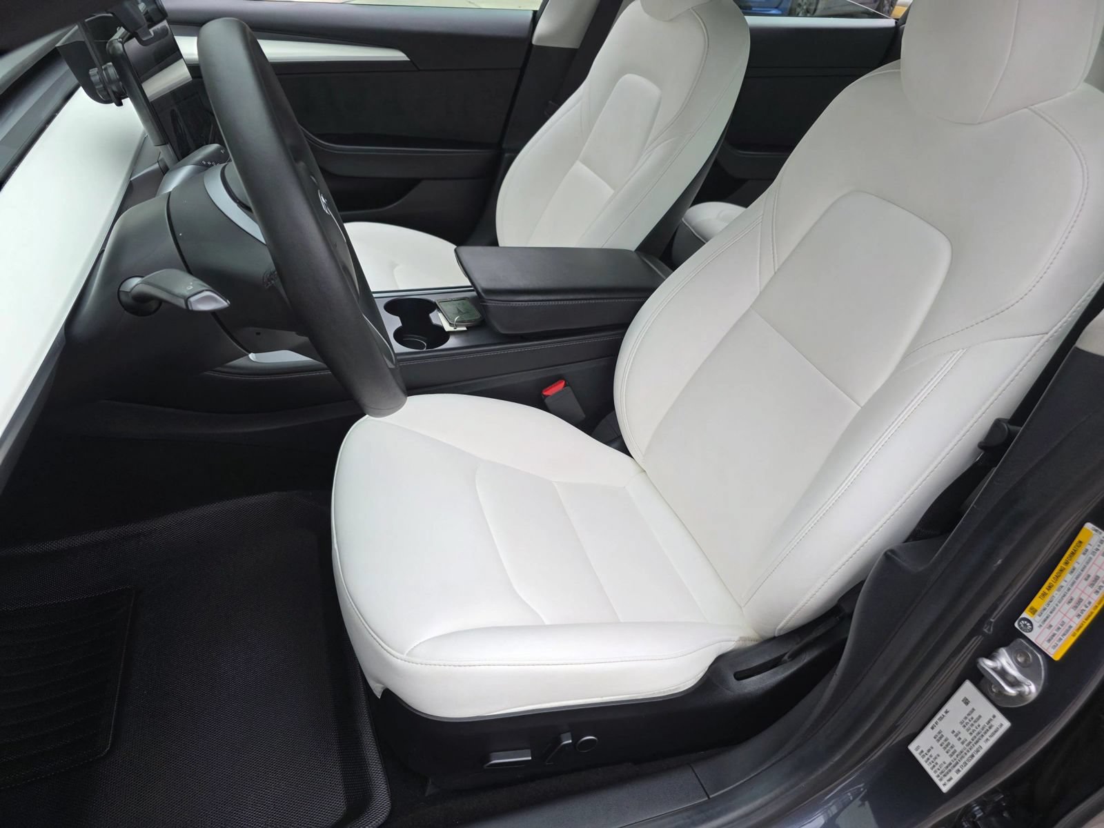 Used 2022 Tesla Model 3 Performance AWD/4WD image 16