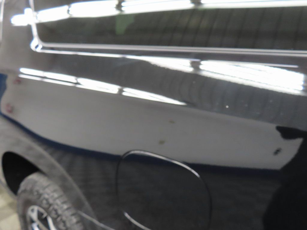 Used 2025 GMC Yukon XL AT4 w/ AT4 Premium Package image 39