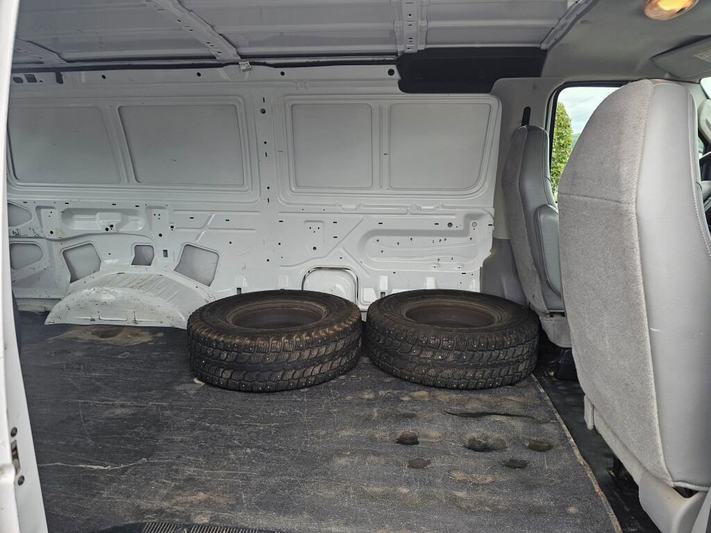 Used 2008 Ford E-150 and Econoline 150 RWD image 14
