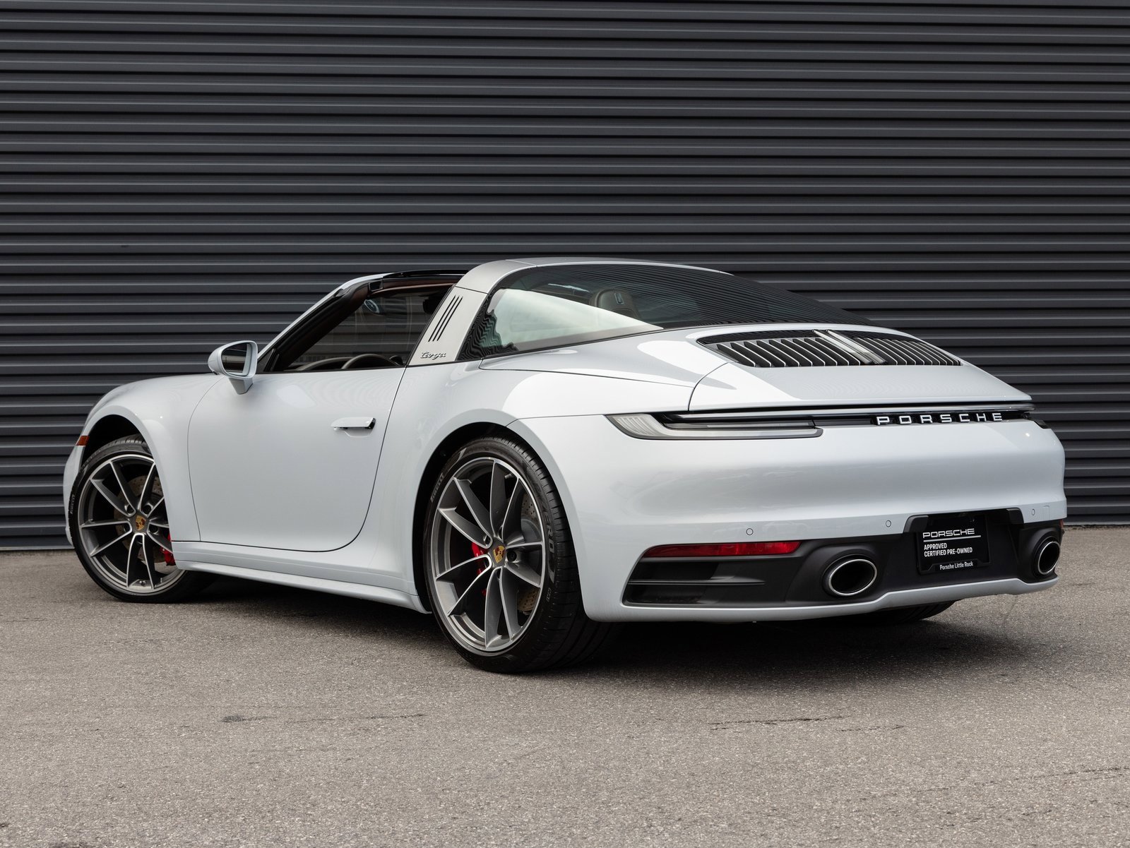 Used 2024 Porsche 911 Targa 4S w/ Premium Package image 3