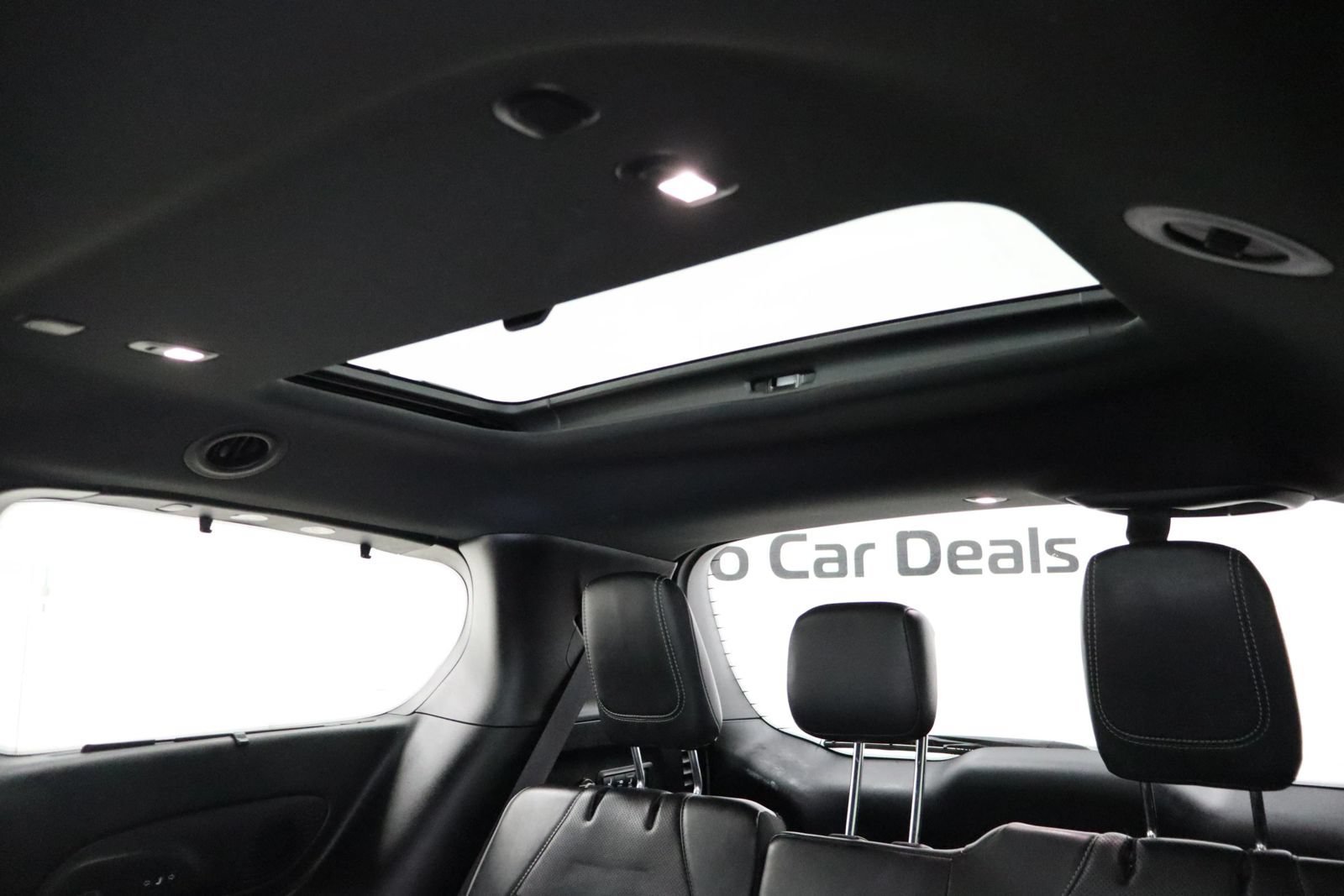 Used 2019 Chrysler Pacifica Limited w/ Advanced Safetytec Group FWD image 16