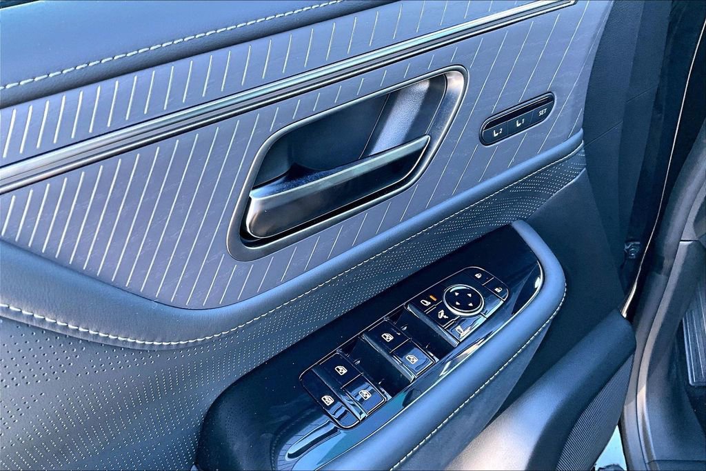 New 2026 INFINITI QX80 Autograph w/ Premium Cargo Package image 23