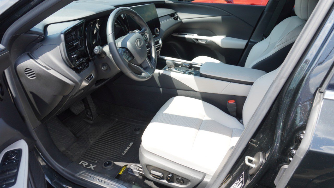 Certified 2023 Lexus RX 350 Premium Plus w/ Cold Area Package FWD image 9