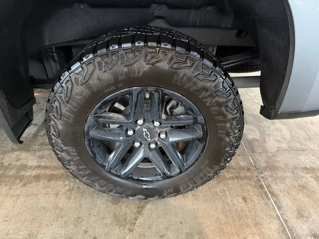 Used 2024 Chevrolet Silverado 1500 LT Trail Boss w/ LT Trail Boss Premium Package AWD/4WD image 10