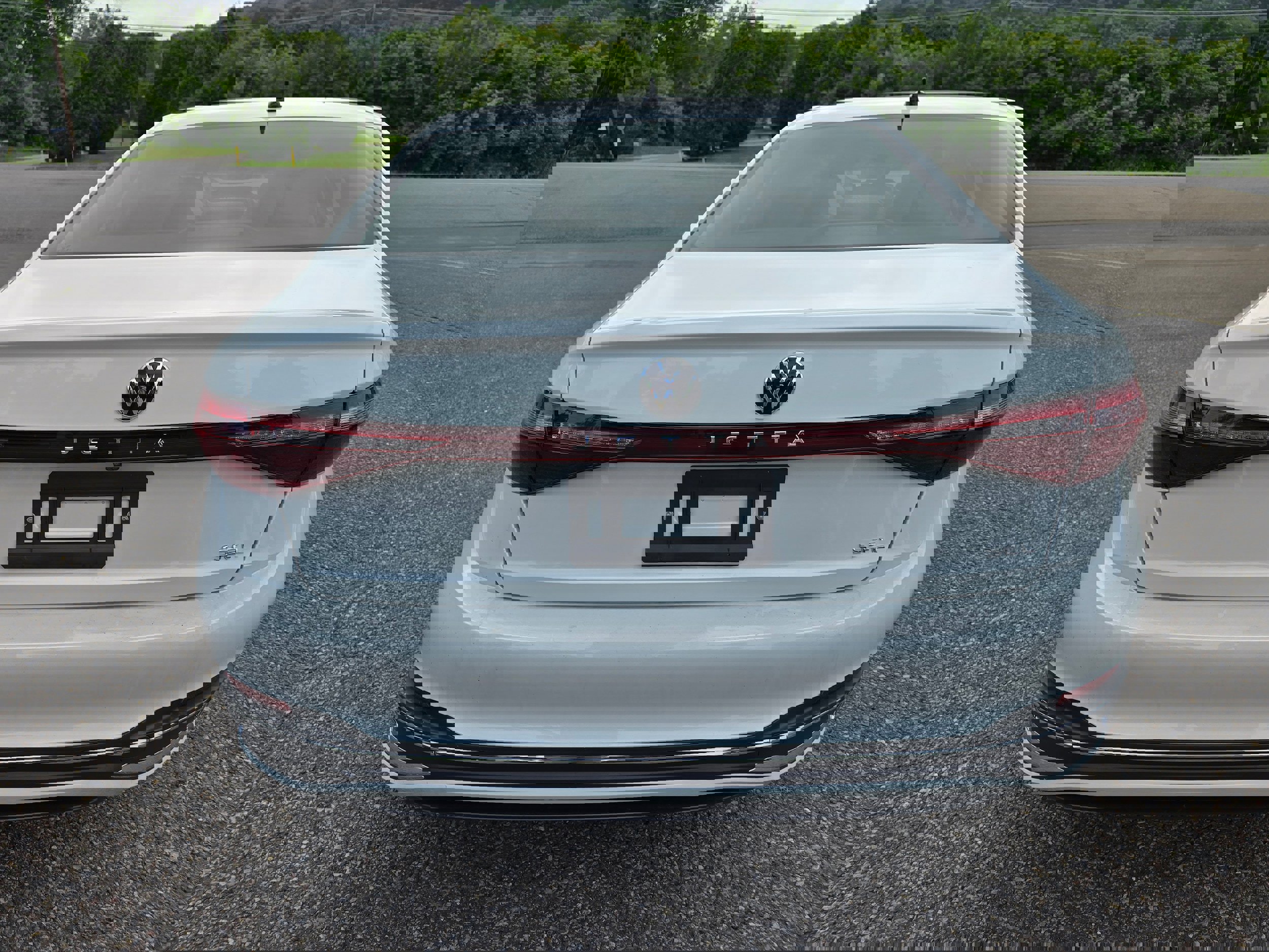 New 2025 Volkswagen Jetta SEL image 6