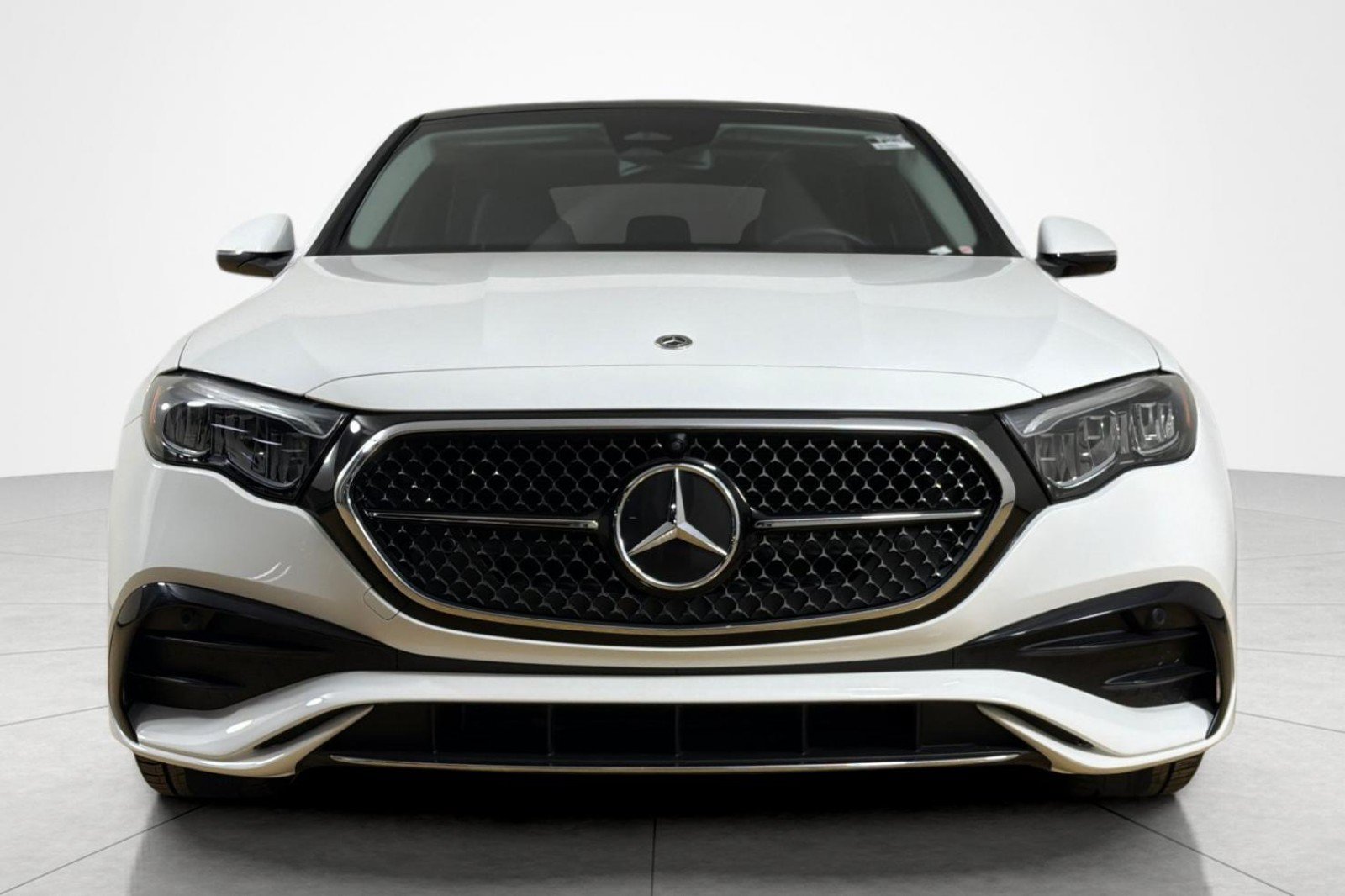 Used 2025 Mercedes-Benz E 350 Sedan w/ Winter Package image 8