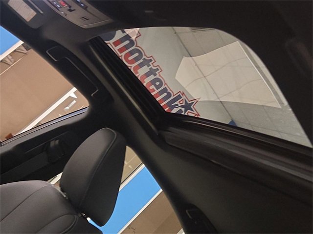 Used 2024 Lexus IS 300 F Sport image 21