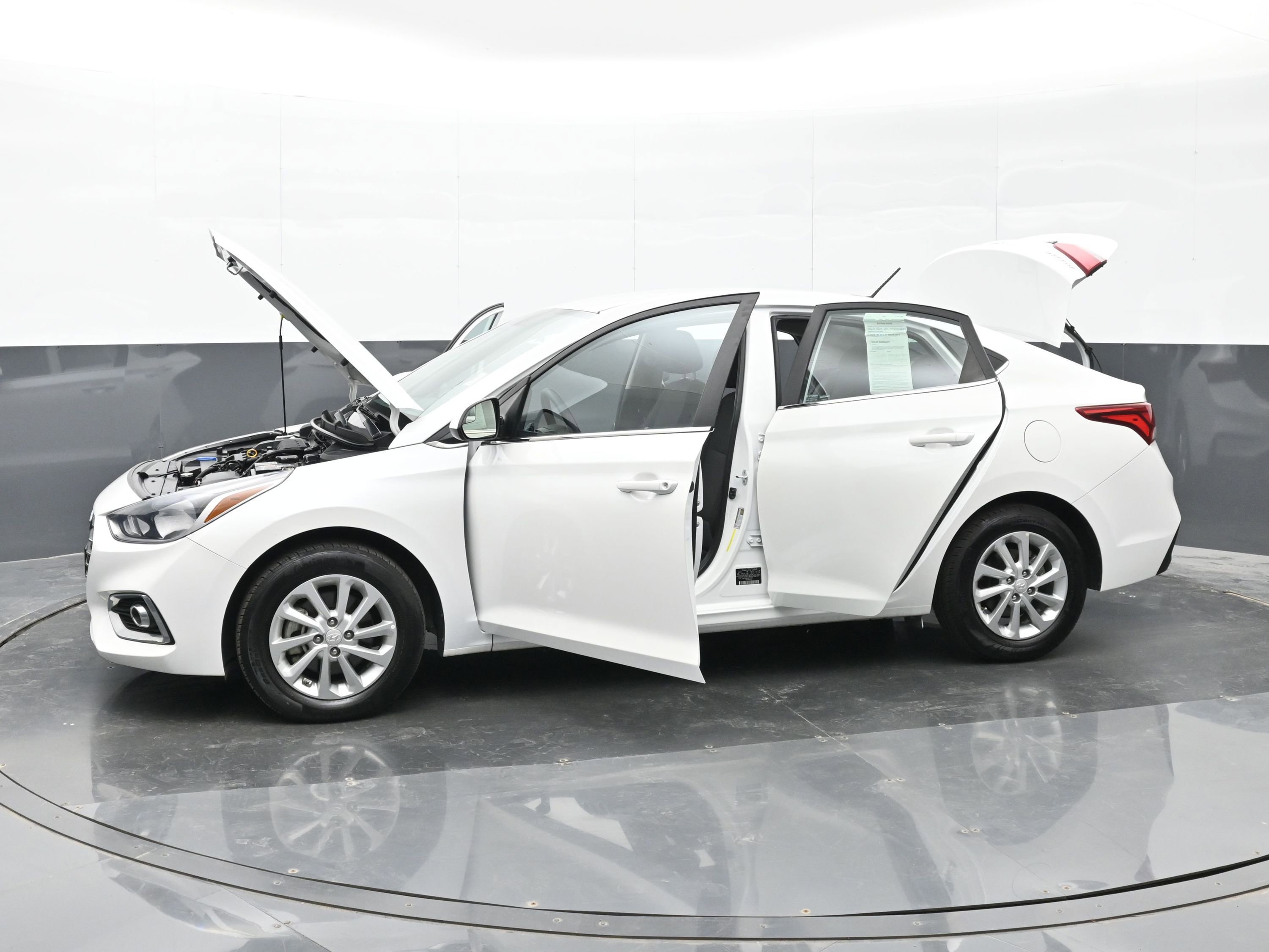 Used 2022 Hyundai Accent SEL w/ Cargo Package FWD image 49
