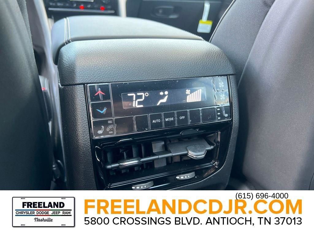 New 2025 Jeep Grand Cherokee L Overland w/ Luxury Tech Group IV image 27