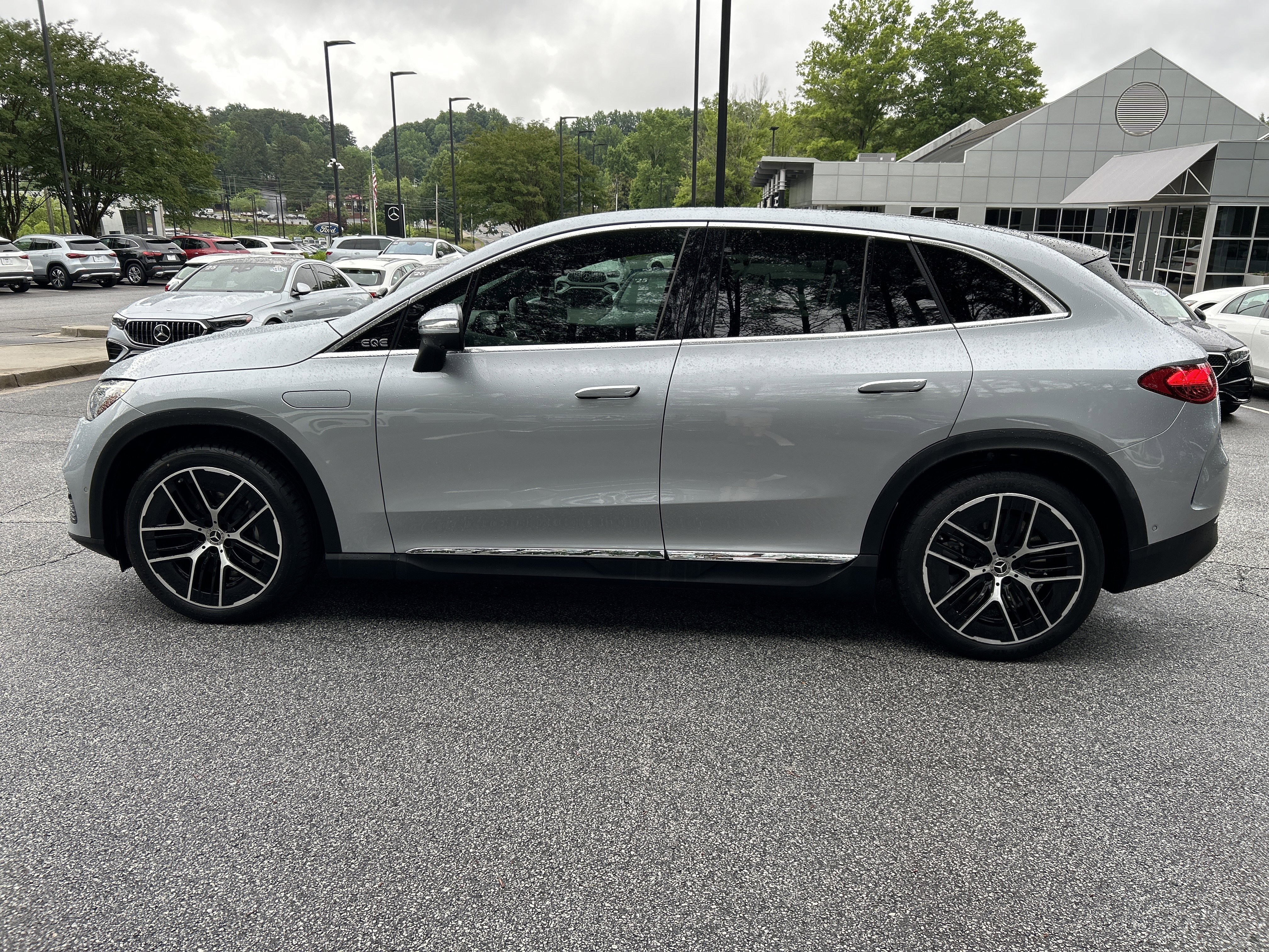 Used 2023 Mercedes-Benz EQE 350+ 4MATIC SUV image 14