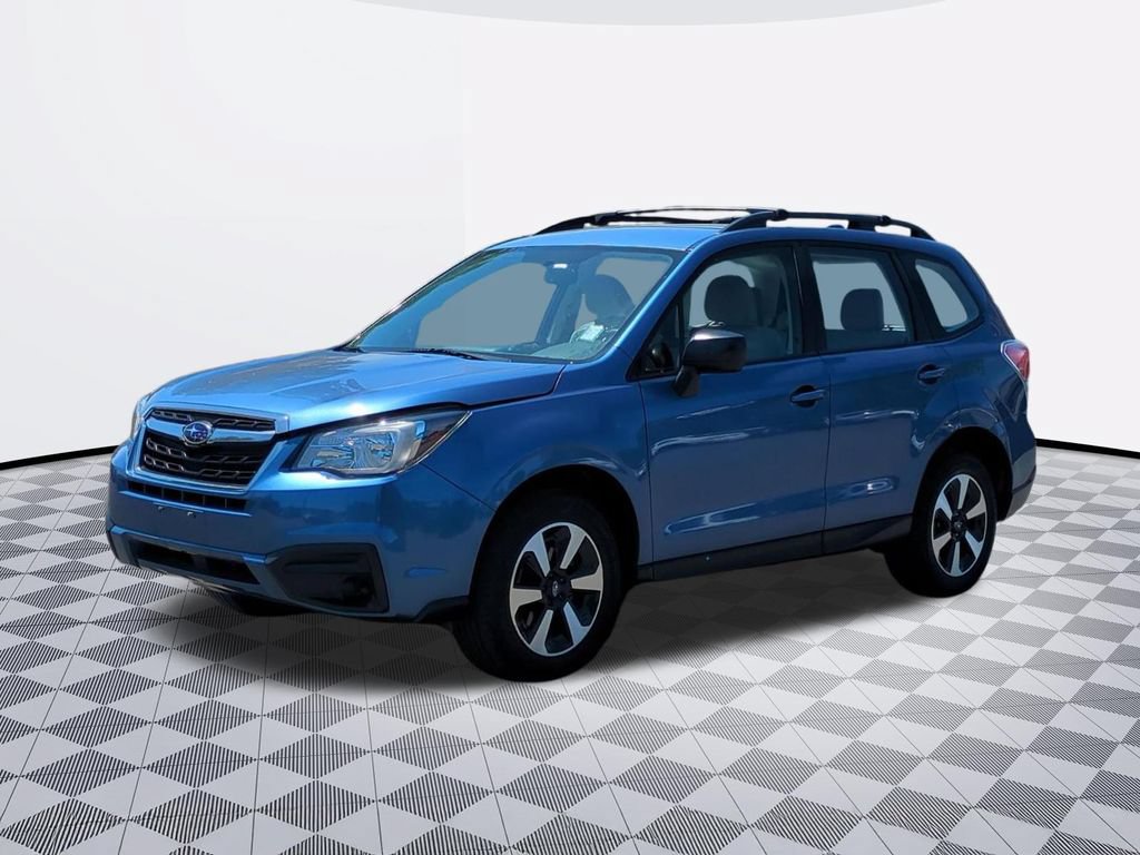 Used 2018 Subaru Forester 2.5i w/ Alloy Wheel Package AWD/4WD image 2