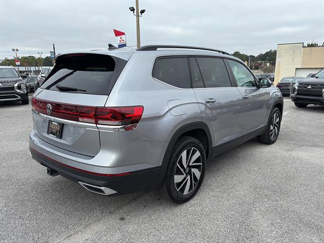Certified 2025 Volkswagen Atlas SE image 6