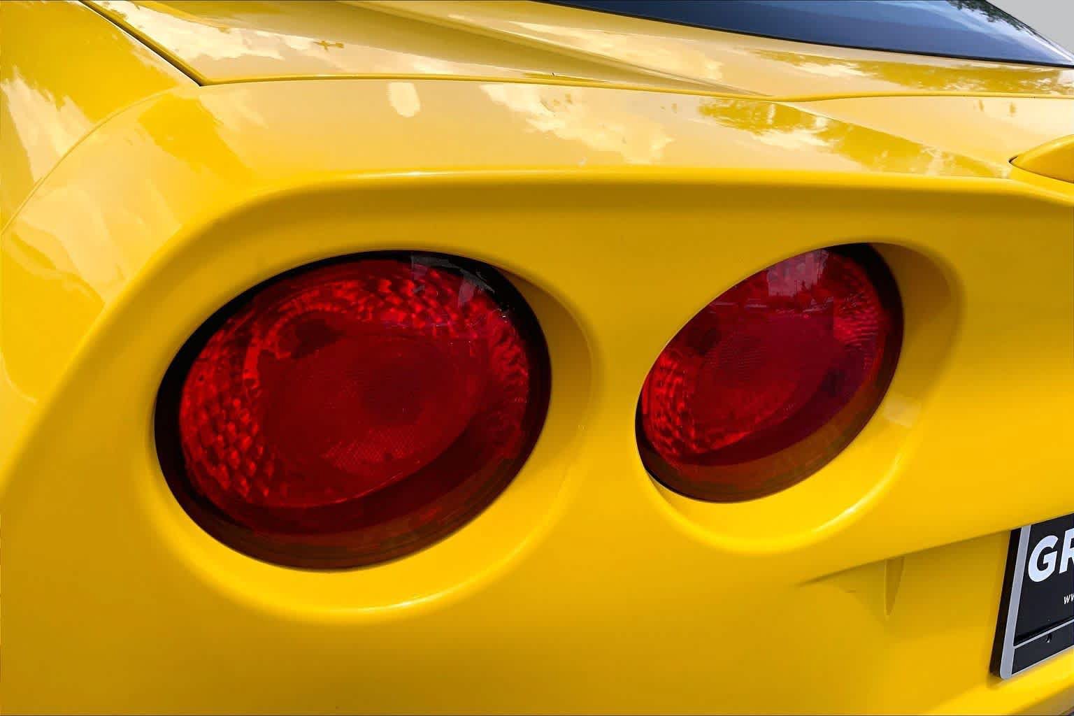 Used 2006 Chevrolet Corvette Coupe RWD image 22