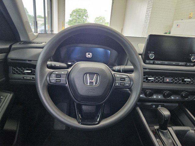 Used 2024 Honda Accord EX image 17