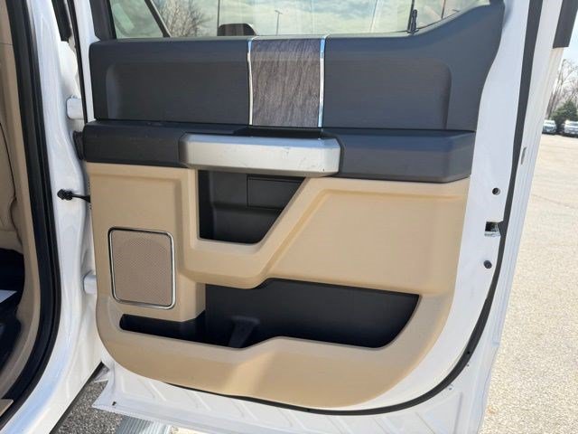 Used 2017 Ford F250 Lariat w/ Chrome Package AWD/4WD image 18