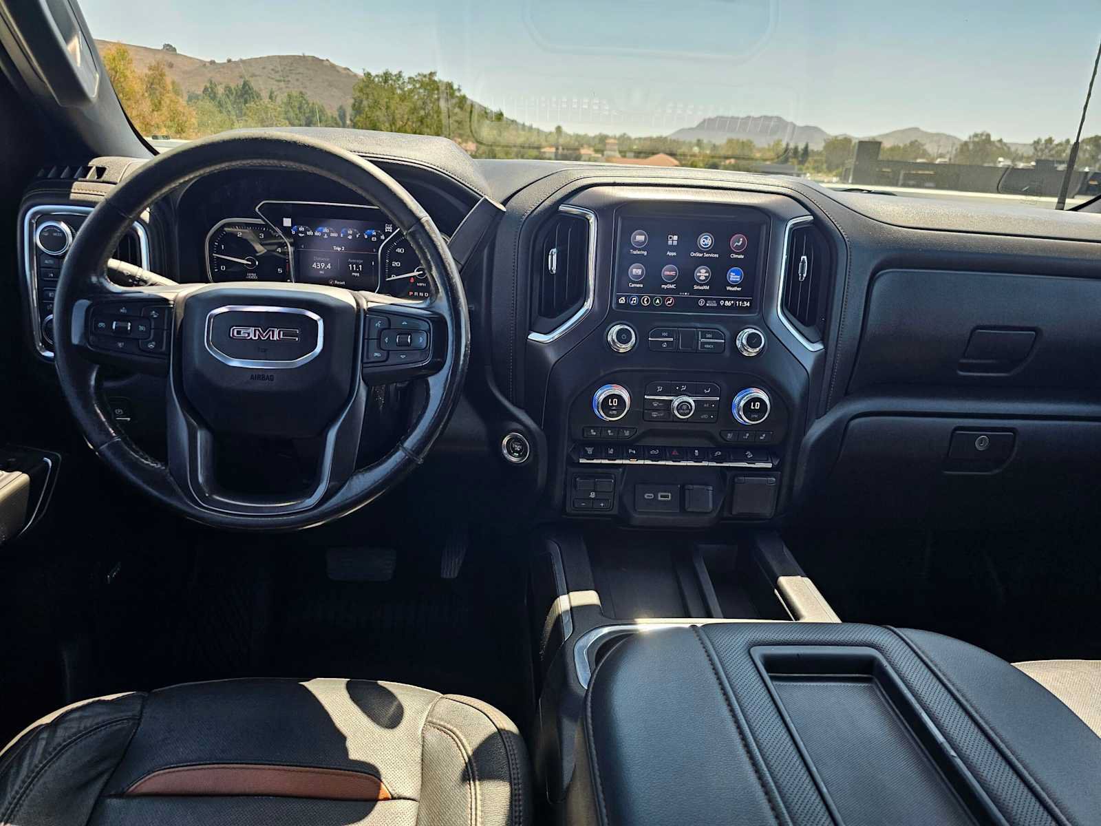 Used 2020 GMC Sierra 2500 AT4 w/ AT4 Premium Package AWD/4WD image 19