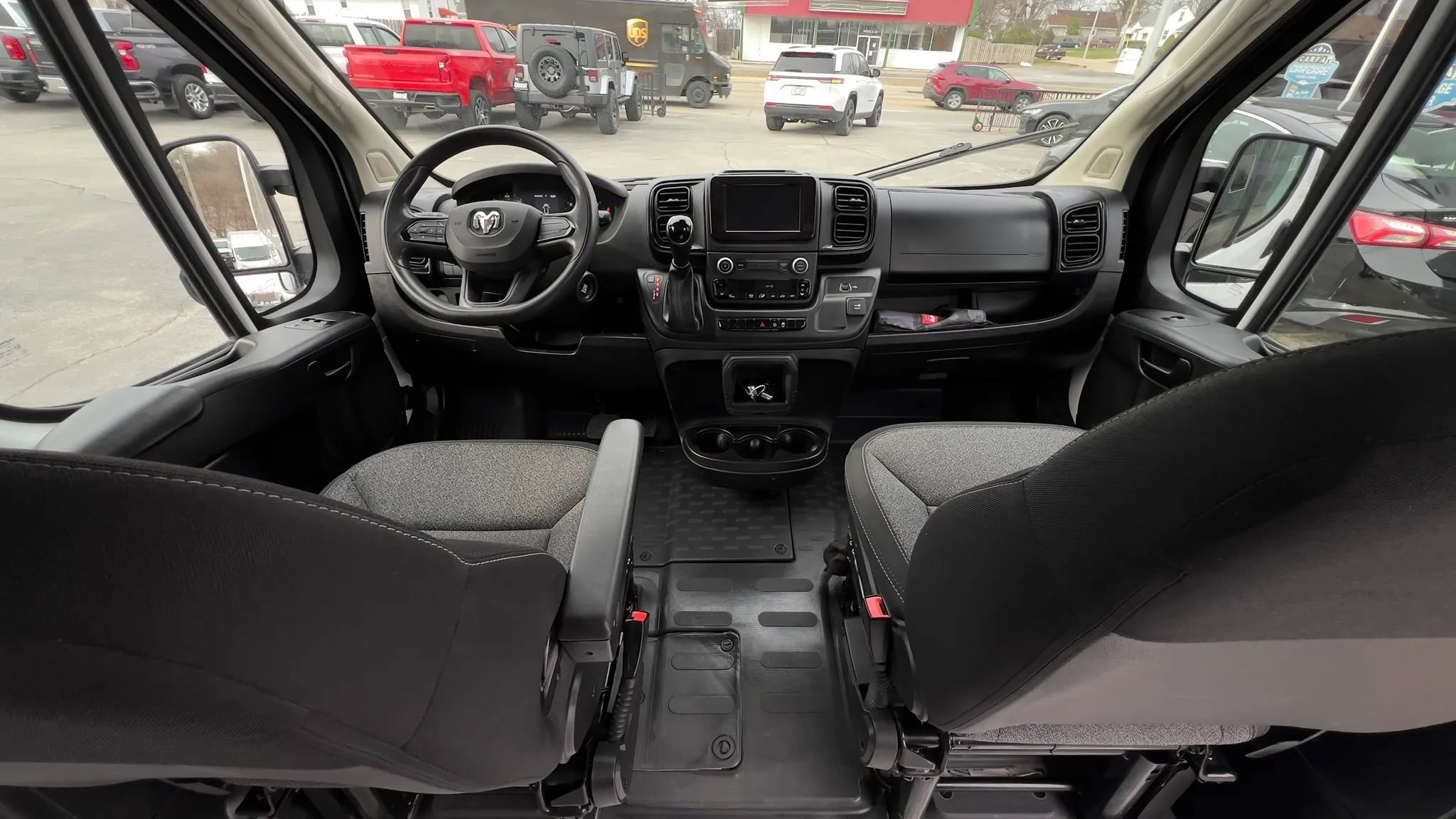 Used 2023 RAM ProMaster 2500 FWD image 16