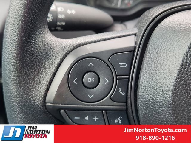 Used 2025 Toyota Corolla LE FWD image 28