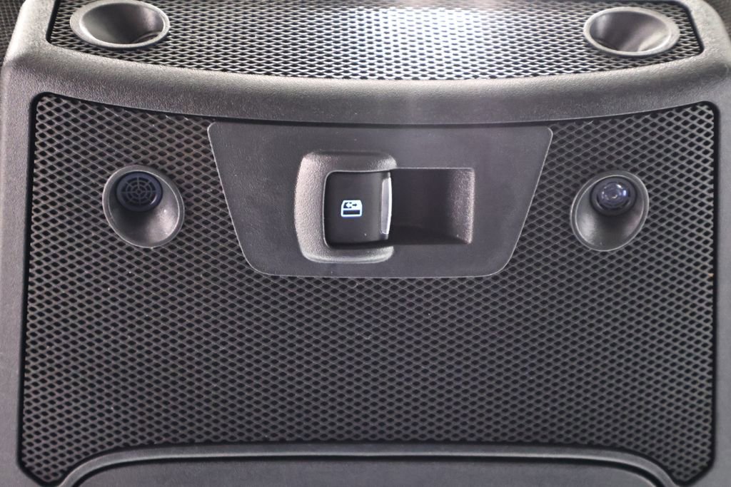 Certified 2022 Ford F250 Lariat w/ Black Appearance Package image 38