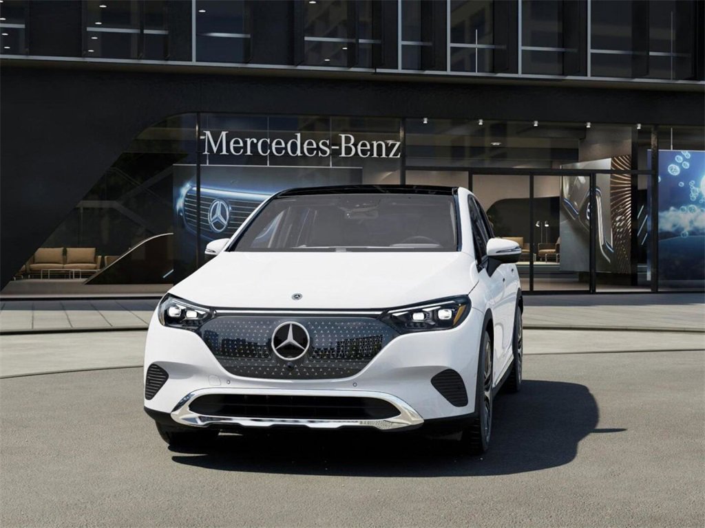 New 2026 Mercedes-Benz EQE 320 4MATIC SUV image 42