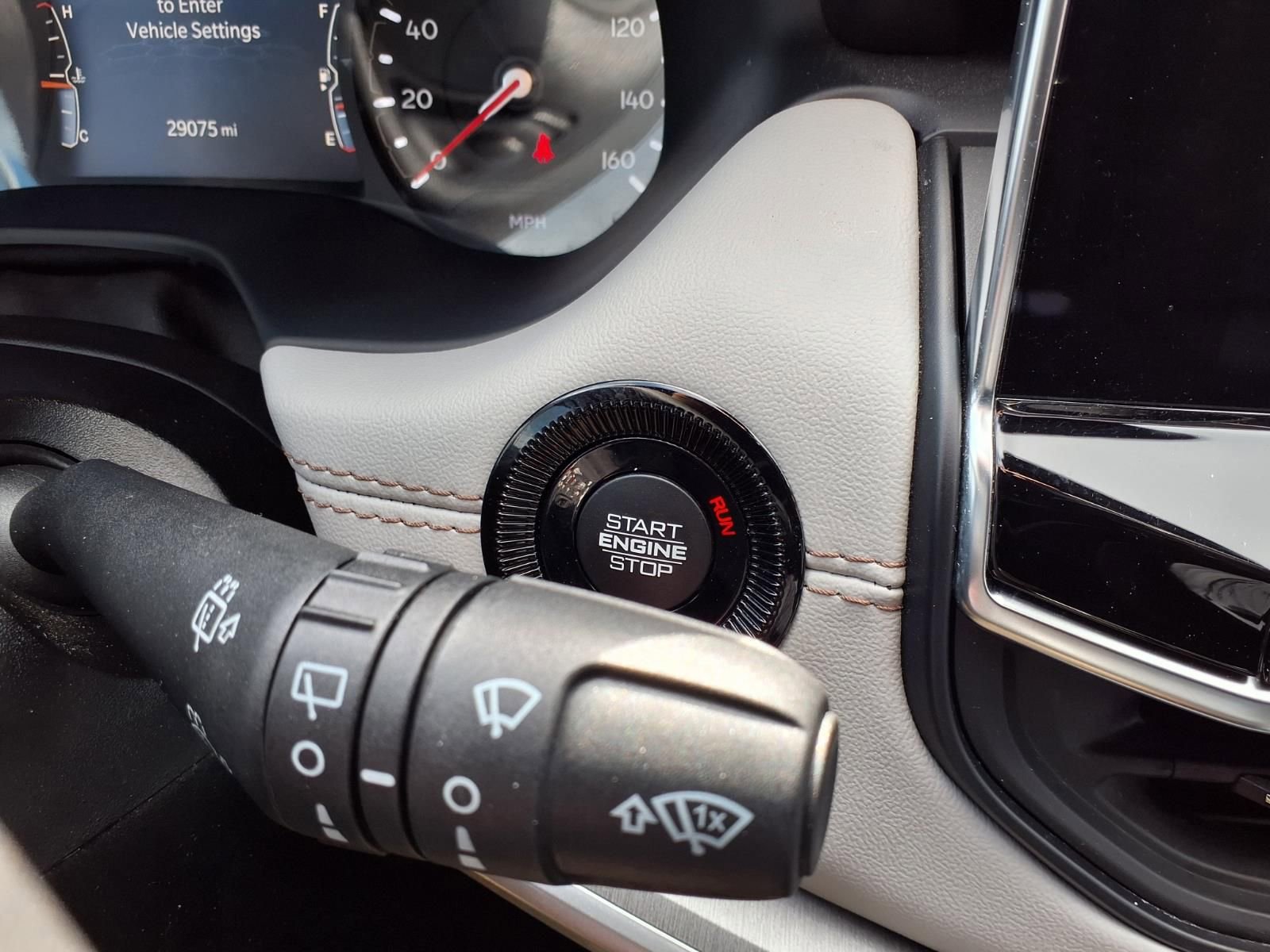 Used 2025 Jeep Compass Limited AWD/4WD image 11