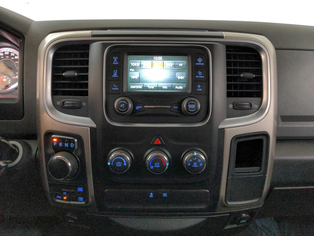 Used 2017 RAM 1500 Classic SLT AWD/4WD image 22