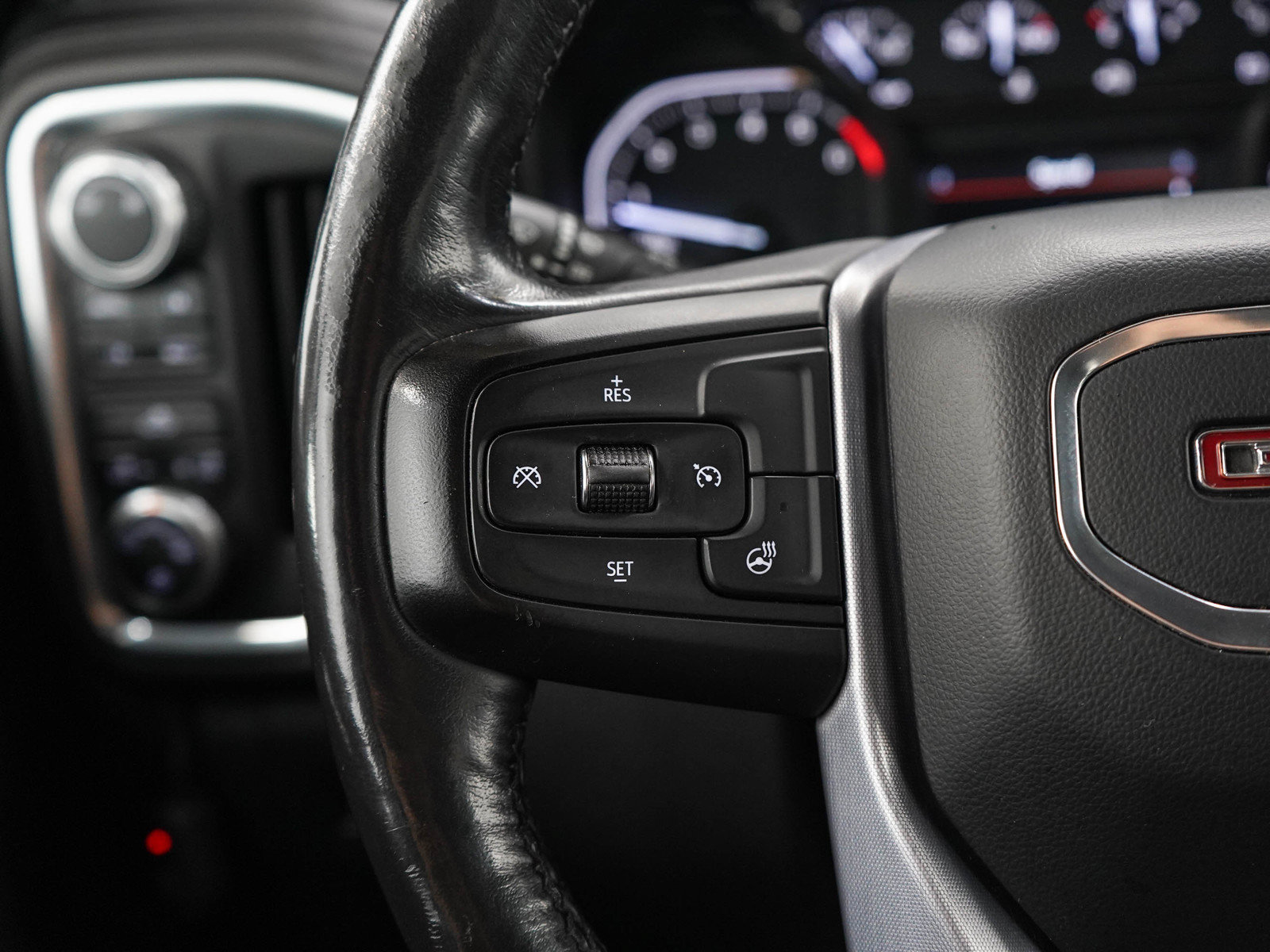 Used 2019 GMC Sierra 1500 SLE w/ SLE Value Package AWD/4WD image 25