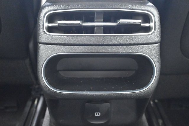 Used 2022 Genesis GV70 2.5T AWD/4WD image 16