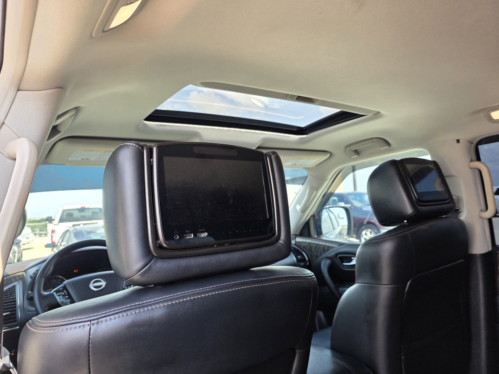 Used 2021 Nissan Armada Platinum w/ Captain's Chairs Package image 15