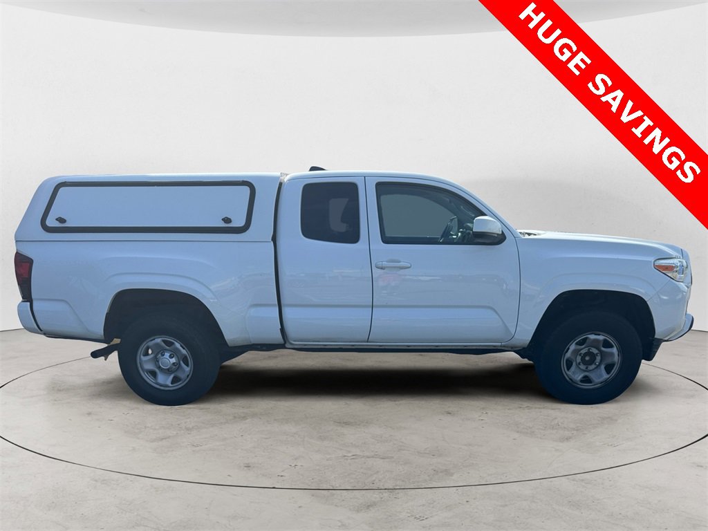 Used 2020 Toyota Tacoma SR image 2